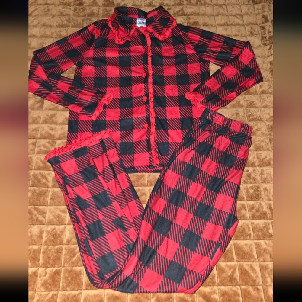 Night + Life Buffalo Plaid Pajama Set (Girls XL 14/16)